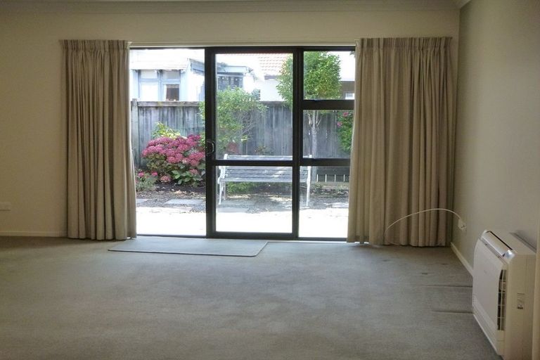 Photo of property in 44 Marne Street, Hokowhitu, Palmerston North, 4410