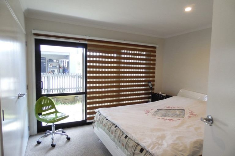 Photo of property in 16 Pheasant Lane, Hobsonville, Auckland, 0616