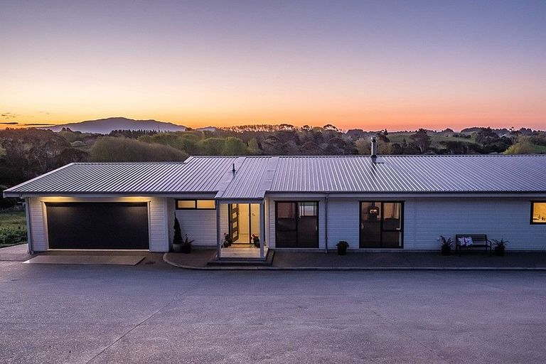 Photo of property in 214b Huia Street, Waikanae, 5391