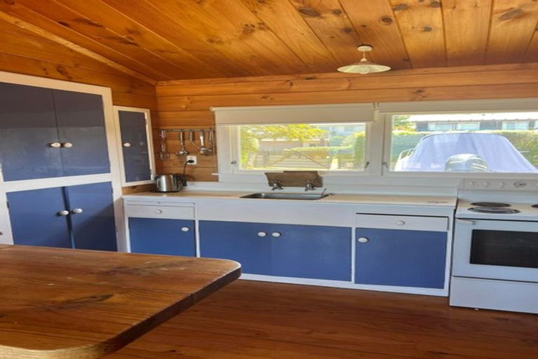 Photo of property in 12 Nisbet Terrace, Kinloch, Taupo, 3377