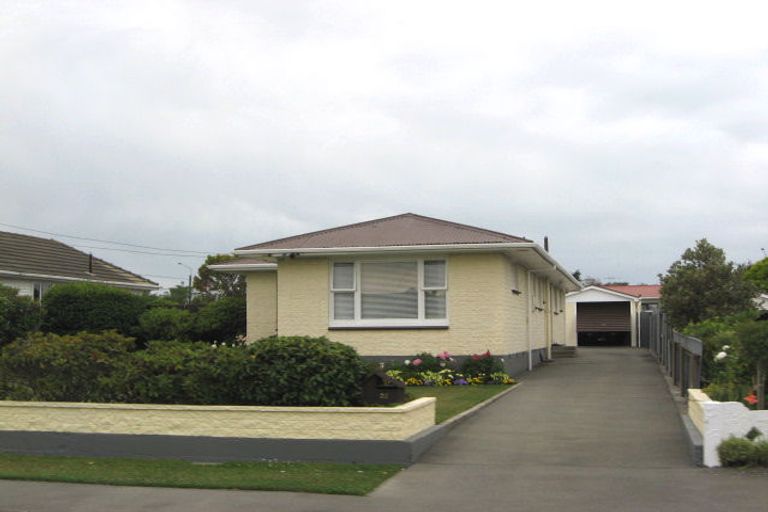 Photo of property in 25 Wyn Street, Hoon Hay, Christchurch, 8025