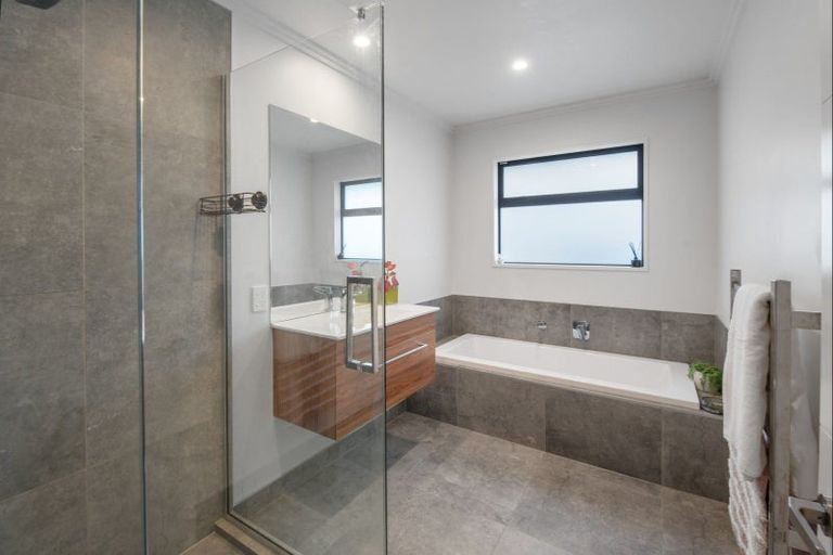 Photo of property in 1 Kingsdowne Drive, West Melton, 7618