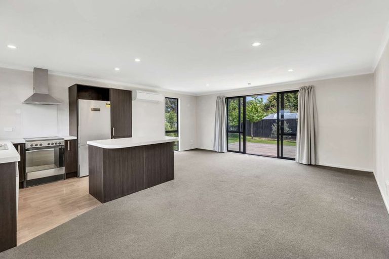 Photo of property in 28 Railway Terrace East, Glentunnel, Sheffield, 7673