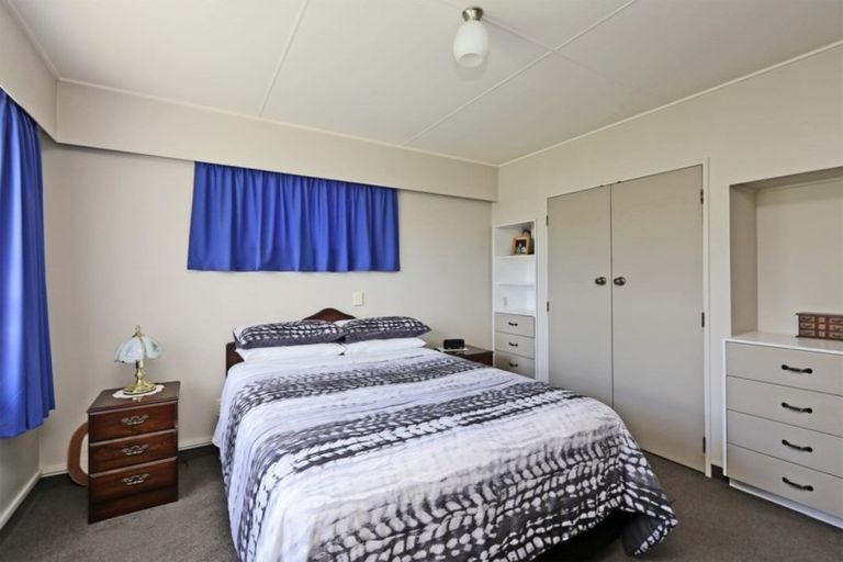 Photo of property in 42 Spriggs Crescent, Greenmeadows, Napier, 4112