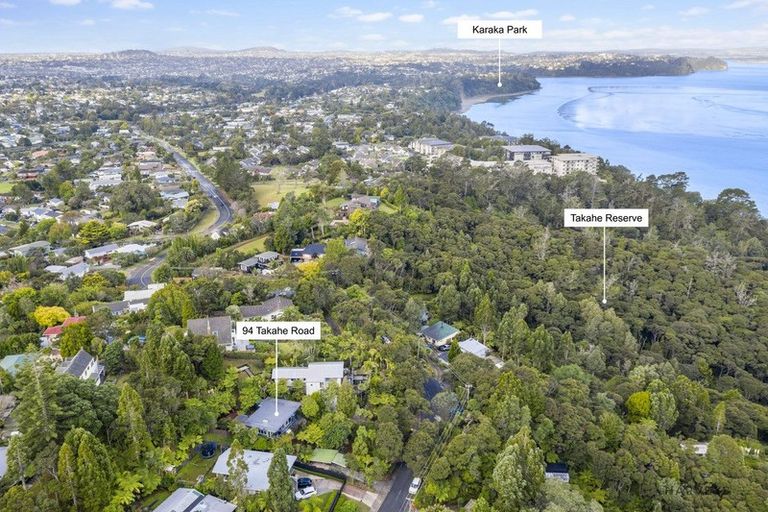 Photo of property in 94 Takahe Road, Titirangi, Auckland, 0604