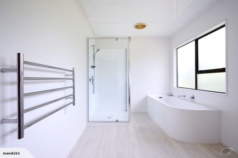 Photo of property in 172a Saint Andrews Road, Plimmerton, Porirua, 5026