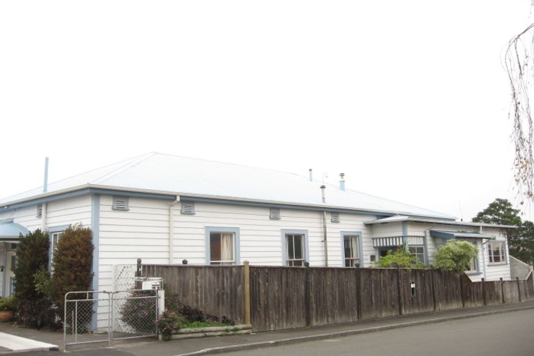 Photo of property in 24 May Avenue, Hospital Hill, Napier, 4110