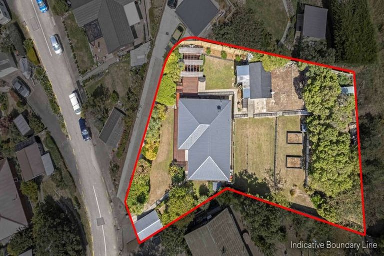 Photo of property in 20 Flinders Road, Heathcote Valley, Christchurch, 8022