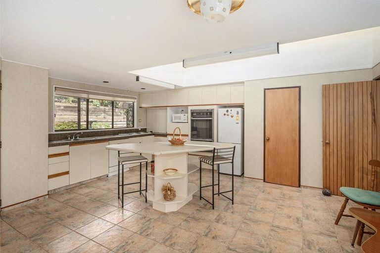 Photo of property in 14 Pine Grove, Tairua, 3508