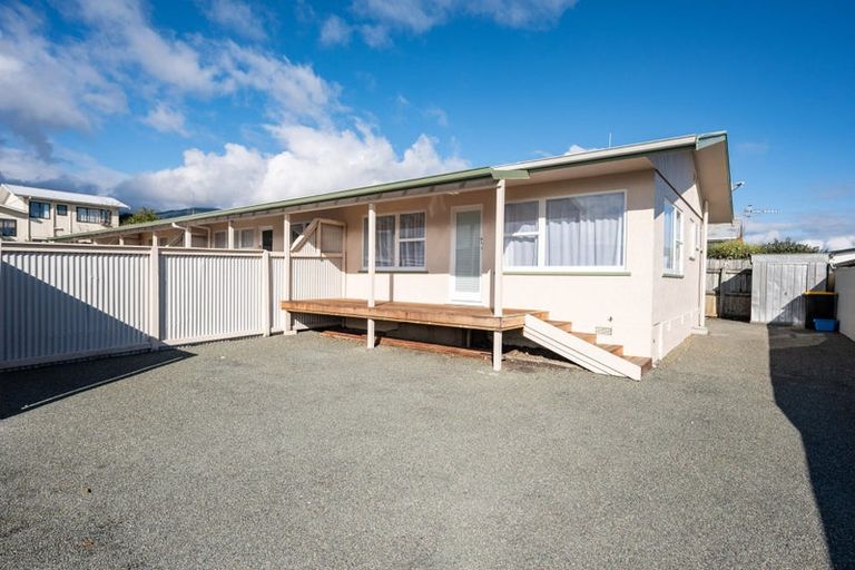 Photo of property in 25 Fergusson Street, Stoke, Nelson, 7011