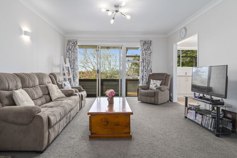 Photo of property in 22 Churchill Road, Judea, Tauranga, 3110