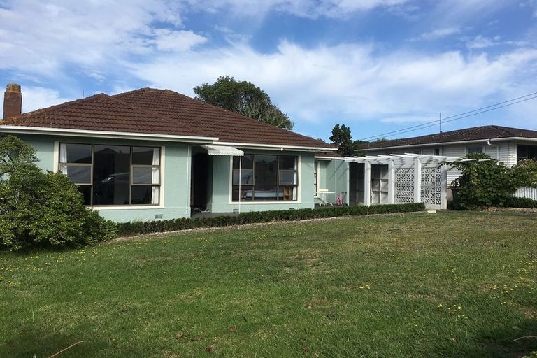 Photo of property in 46 Bleakhouse Road, Howick, Auckland, 2014