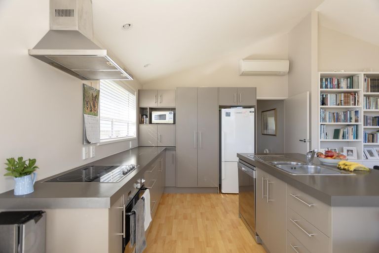 Photo of property in 76 Fortification Road, Kakanui, Oamaru, 9495