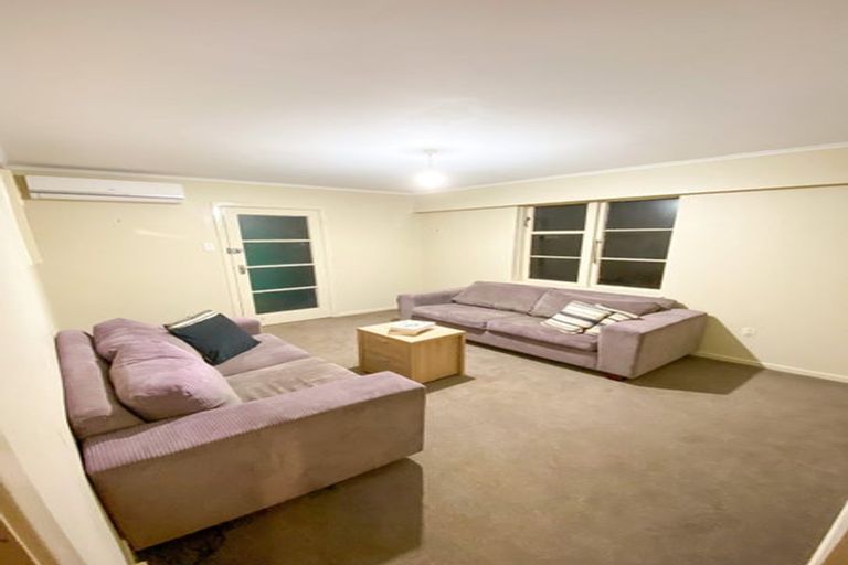 Photo of property in 19 Alexandra Road, Roseneath, Wellington, 6021