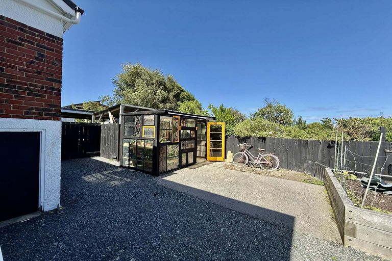 Photo of property in 104 Tomahawk Road, Andersons Bay, Dunedin, 9013