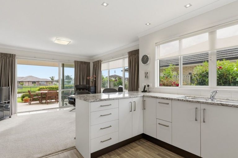 Photo of property in 30 Tatahi Cove, Papamoa Beach, Papamoa, 3118