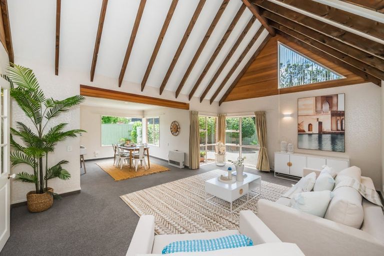 Photo of property in 43 Ngarara Road, Waikanae, 5036