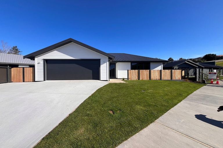 Photo of property in 7 Tapley Close, Halfway Bush, 9010