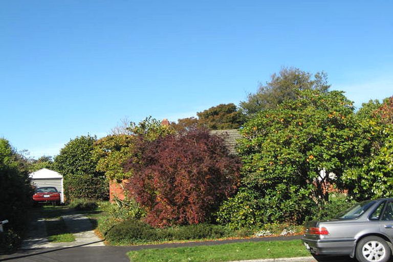 Photo of property in 16 Rochford Place, Bryndwr, Christchurch, 8052