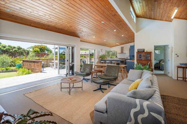 Photo of property in 38 Kawhero Drive, Kuaotunu, Whitianga, 3592