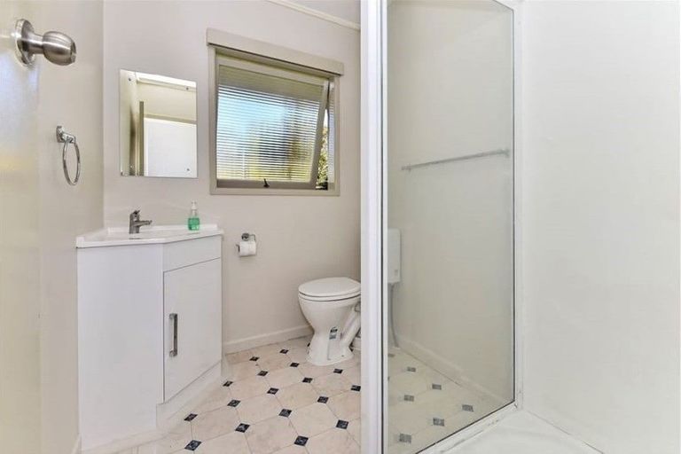 Photo of property in 2/7 Hill Road, Papatoetoe, Auckland, 2025