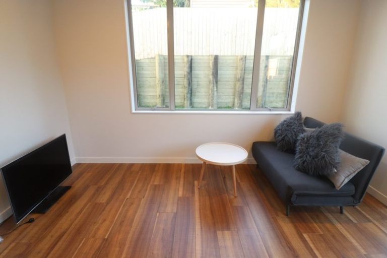 Photo of property in 8a Albany Highway, Greenhithe, Auckland, 0632