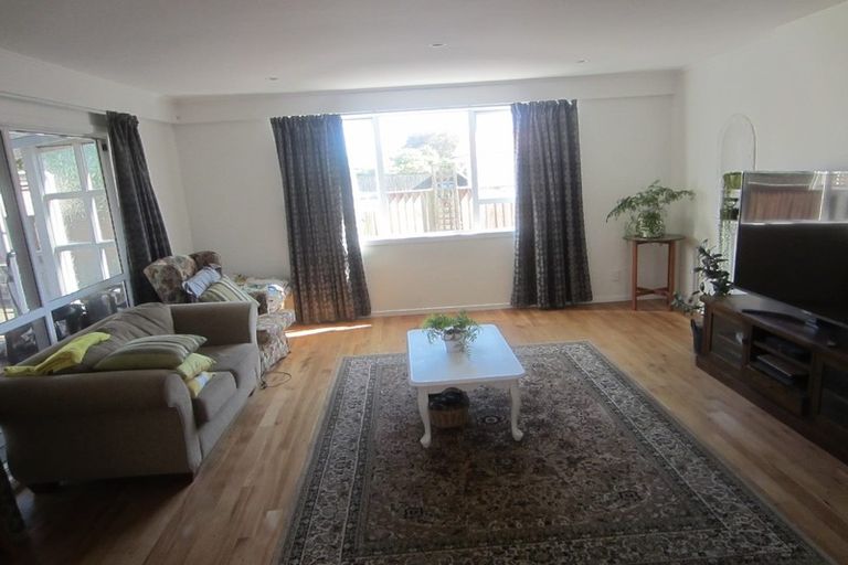 Photo of property in 44a Beauchamp Street, Tawa, Wellington, 5028