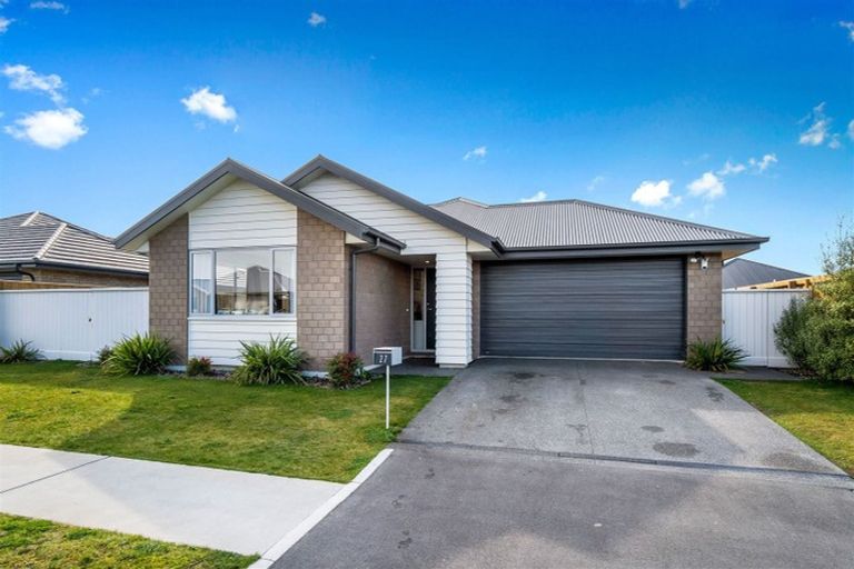 Photo of property in 27 Lydiard Drive, Rolleston, 7615