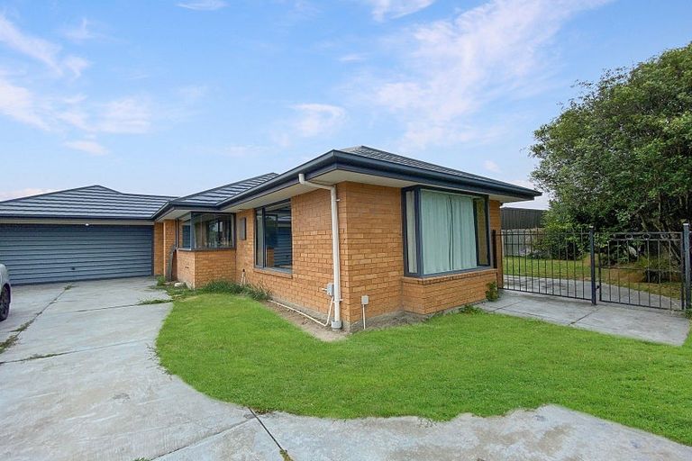 Photo of property in 33 Dufek Crescent, Wigram, Christchurch, 8042
