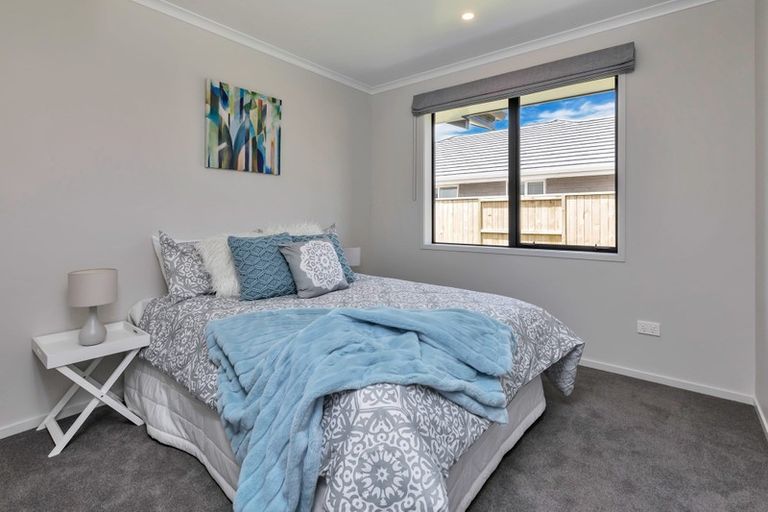 Photo of property in 24 Powhaitere Road, One Tree Point, 0118