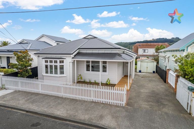 Photo of property in 11 Bay Street, Petone, Lower Hutt, 5012