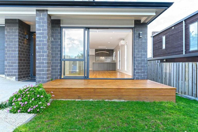 Photo of property in 8a Jeff Place, Howick, Auckland, 2014