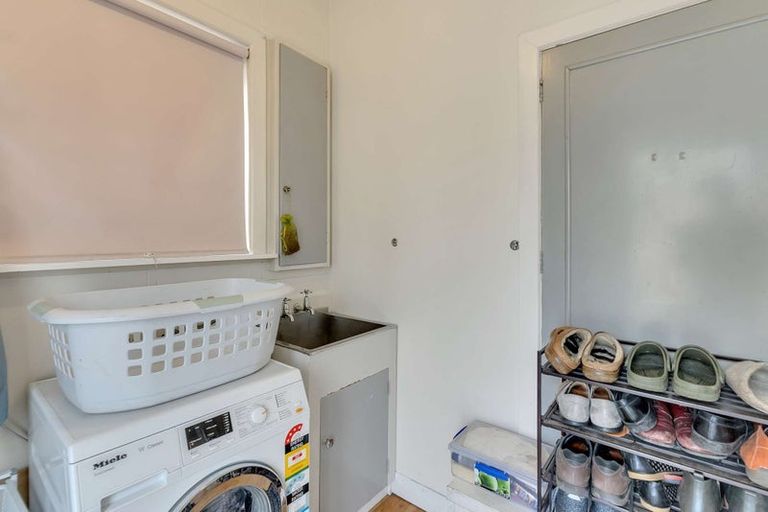 Photo of property in 73 Corson Avenue, Beckenham, Christchurch, 8023