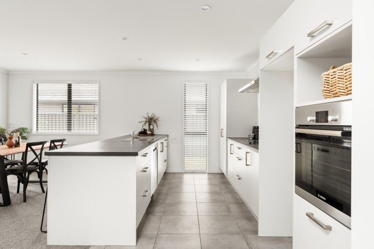 Photo of property in 8 Shannon Lane, Pyes Pa, Tauranga, 3112