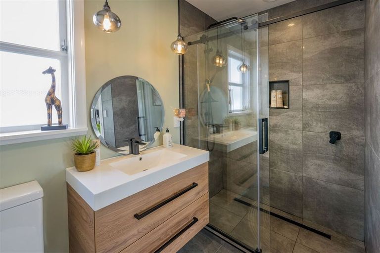 Photo of property in 34 Saint Annes Street, Levin, 5510