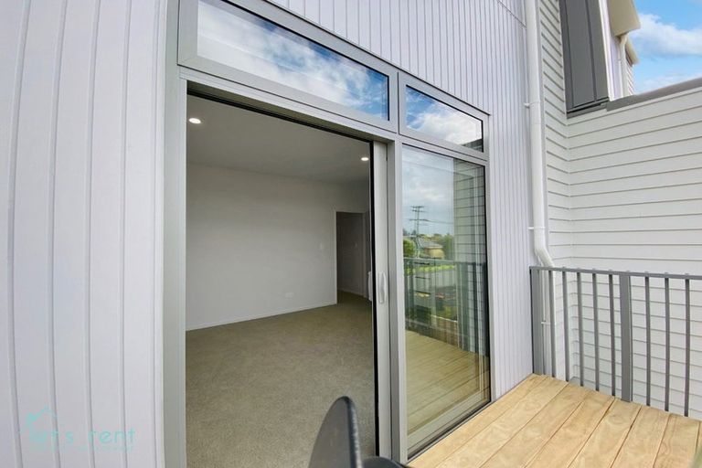 Photo of property in 588e Te Atatu Road, Te Atatu Peninsula, Auckland, 0610