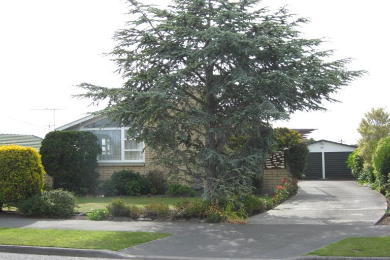 Photo of property in 3 Frensham Crescent, Woolston, Christchurch, 8062