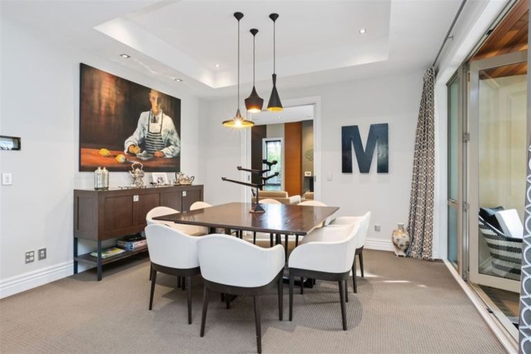 Photo of property in 54 Idris Road, Fendalton, Christchurch, 8052