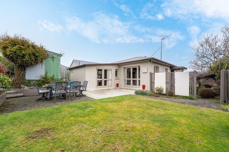 Photo of property in 15 Hassall Street, Parkside, Timaru, 7910