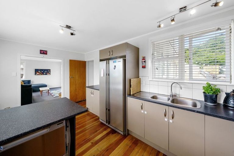 Photo of property in 51 Gillespies Road, Birchville, Upper Hutt, 5018