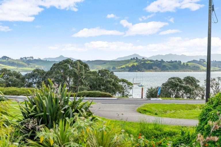 Photo of property in 70 Raurimu Avenue, Onerahi, Whangarei, 0110