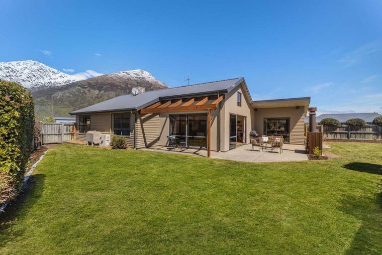 Photo of property in 38 Hope Avenue, Lake Hayes, Queenstown, 9304