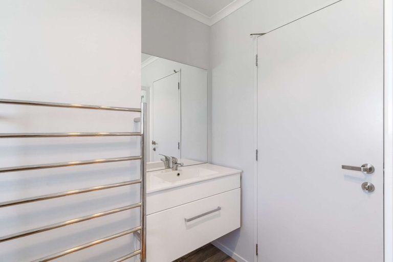 Photo of property in 100 Strauss Drive, Rolleston, 7614