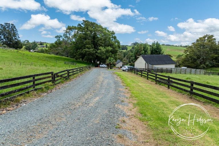 Photo of property in 87 Hurndall Street East, Maungaturoto, 0520