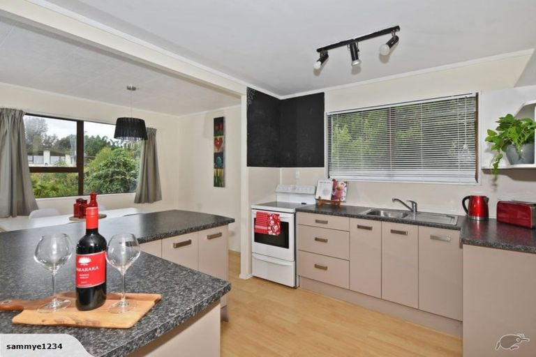 Photo of property in 8 Tikorangi Place, Morningside, Whangarei, 0110