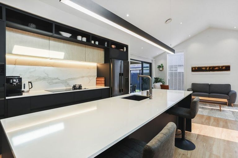 Photo of property in 16 Valour Drive, Rangiora, 7400