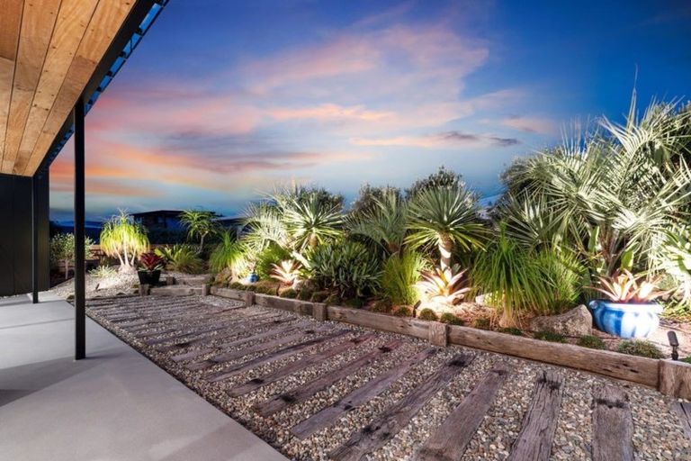 Photo of property in 47 Kokopu Street, Omaha, 0986