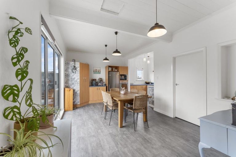 Photo of property in 67 Pine Avenue, New Brighton, Christchurch, 8061