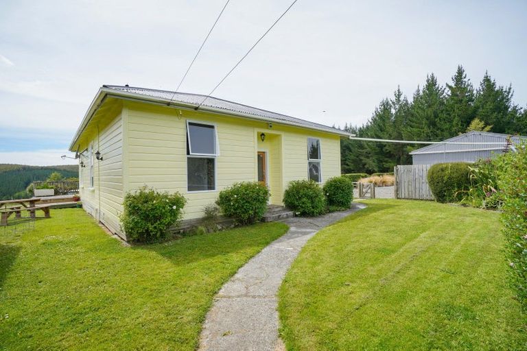 Photo of property in 228 Nightcaps-ohai Highway, Ohai, Otautau, 9689