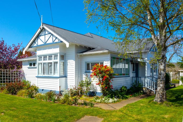 Photo of property in 4 George Street, Geraldine, 7930